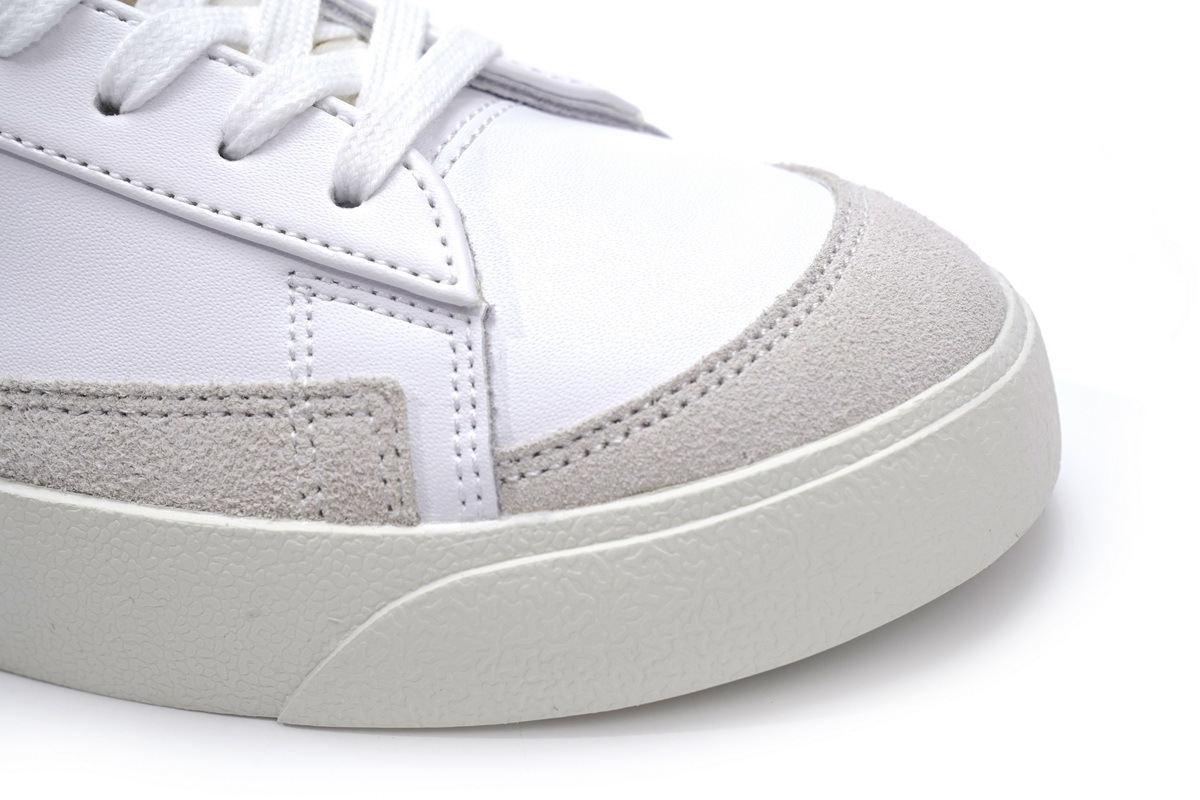 Bstsneaker- Nike Blazer Low 77 Vintage Hyper Royal DA6364-103 