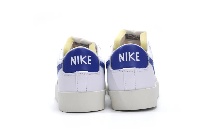 Bstsneaker- Nike Blazer Low 77 Vintage Hyper Royal DA6364-103 