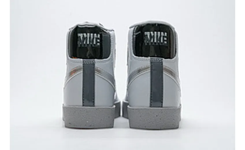 Bstsneaker-Nike Blazer Mid '77 Vintage White Grey Metallic Silver DC9170-001