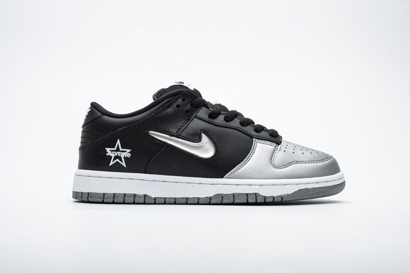 Bstsneaker- Nike SB Dunk Low Supreme Jewel Swoosh Silver CK3480-001 