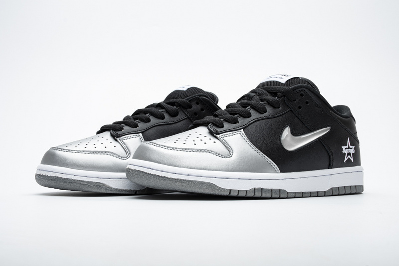 Bstsneaker- Nike SB Dunk Low Supreme Jewel Swoosh Silver CK3480-001 