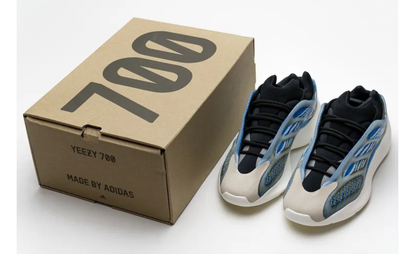 Bstsneaker- Adidas Yeezy 700 V3 Arzareth G54850 