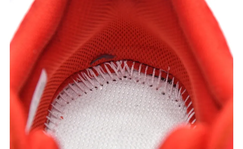 Bstsneaker- Adidas Yeezy Boost 700 Hi-Res Red HQ6979 