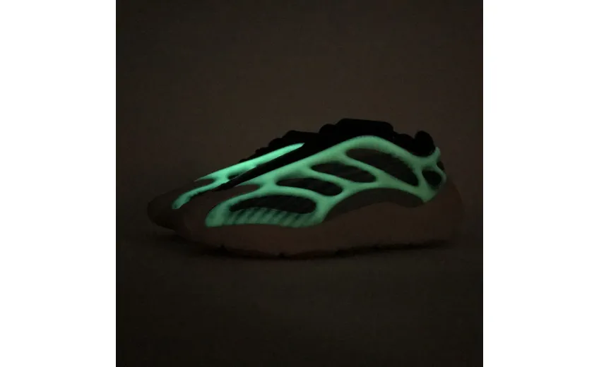Bstsneaker- Adidas Yeezy Boost 700 V3 Kyanite GY0260 