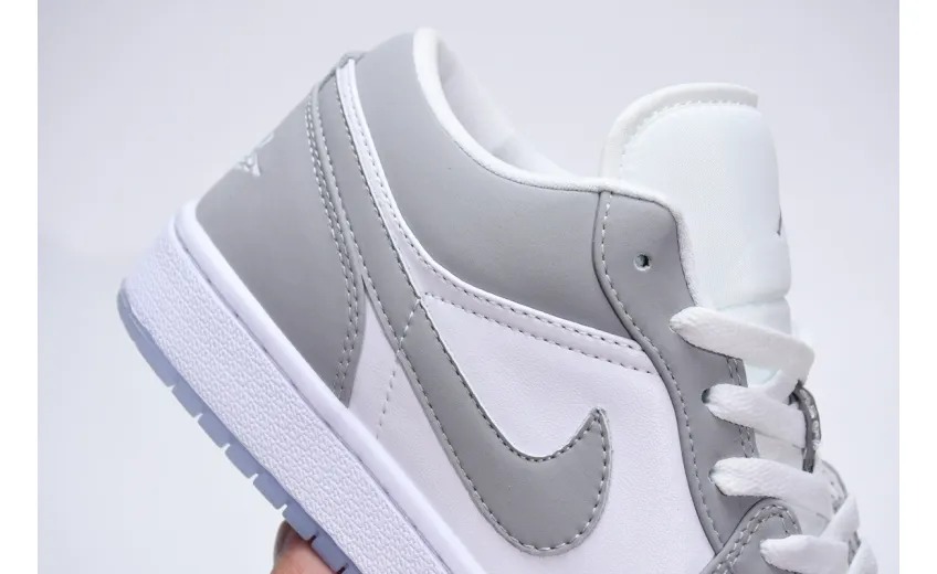 Bstsneaker- Air Jordan 1 Low Wolf Grey DC0774-105  