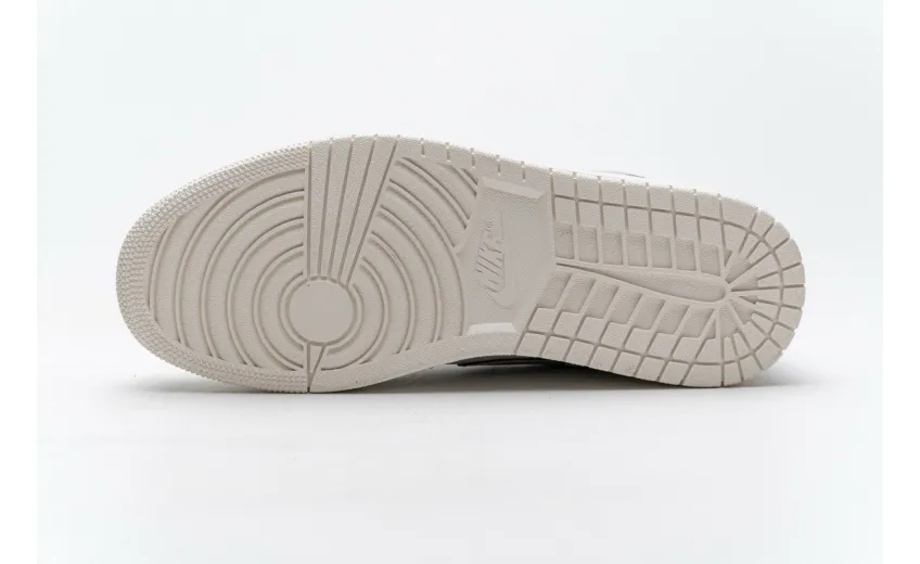 Bstsneaker- Air Jordan 1 Mid Light Bone 852542-003 