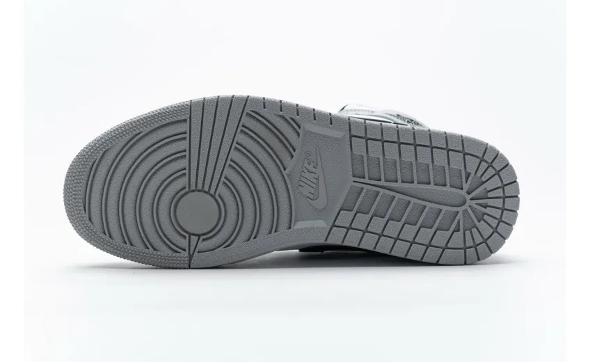Bstsneaker- Air Jordan 1 Mid Light Smoke Grey 554724-092  