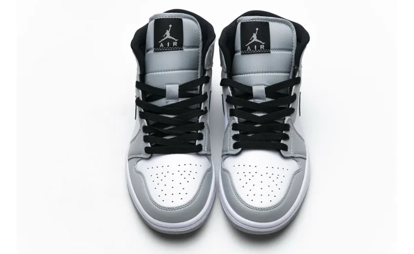 Bstsneaker- Air Jordan 1 Mid Light Smoke Grey 554724-092  