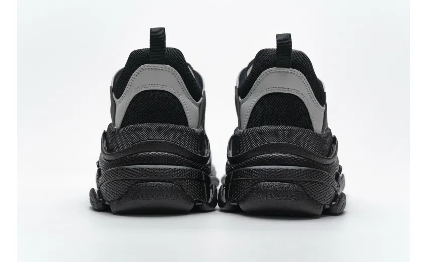 Bstsneaker- Balenciaga Triple S Black Grey Silver 483546 W06F1 0841 