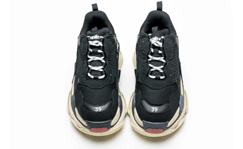 Bstsneaker- Balenciaga Triple S Black Red 483513 W06E1 1000 