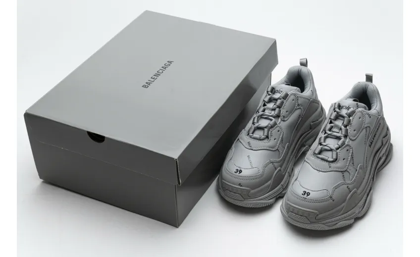 Bstsneaker- Balenciaga Triple S Grey Black 536737 W2FA1 1210 