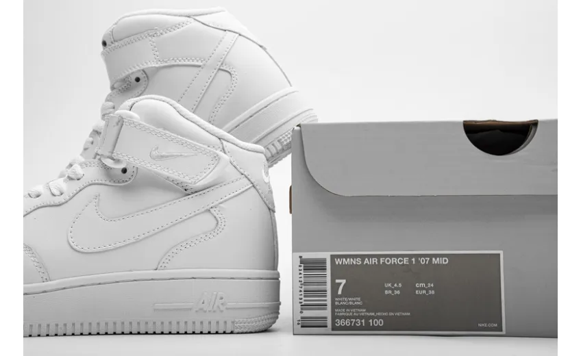 Bstsneaker- Nike Air Force 1 ’07 MID White 366731-100  
