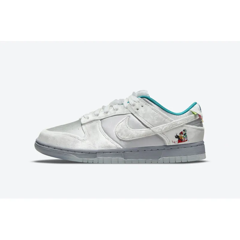 Bstsneaker- Nike Dunk Low Ice Christmas DO2326-001 