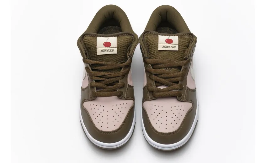 Bstsneaker- Nike Dunk SB Low Stussy Cherry 304292-671  