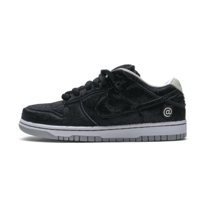 Bstsneaker- Nike SB Dunk Low Medicom Toy (2020) CZ5127-001  01