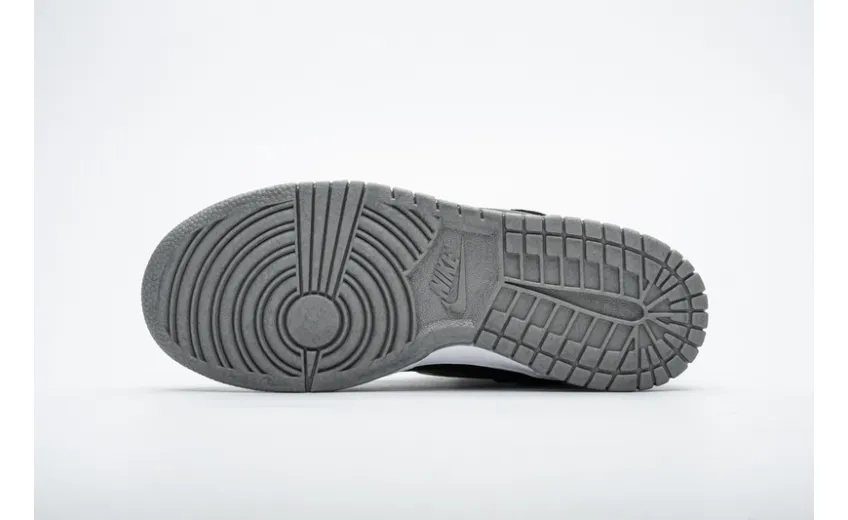 Bstsneaker- Nike SB Dunk Low Supreme Jewel Swoosh Silver CK3480-001 