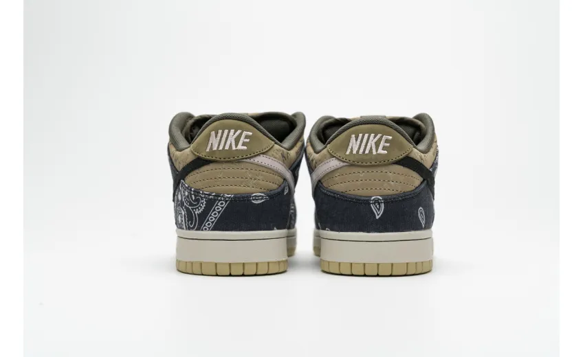 Bstsneaker- Nike SB Dunk Low Travis Scott CT5053-001 
