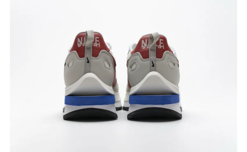 Bstsneaker- Sacai x Nike Pegasua Vaporfly Villain Grey Blue Red CV1363-100