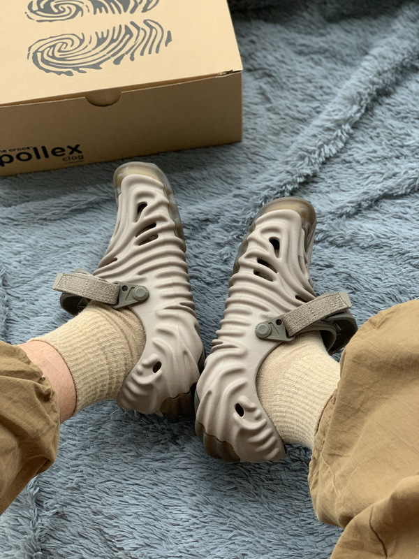 Bstsneaker-Saleke Bembury x Crocs Pollex Clog Menemsha 207393-195