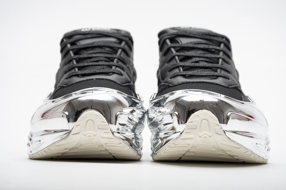 Bstsneaker- Adidas Ozweego Raf Simons Core Black Silver Metallic EE7944  