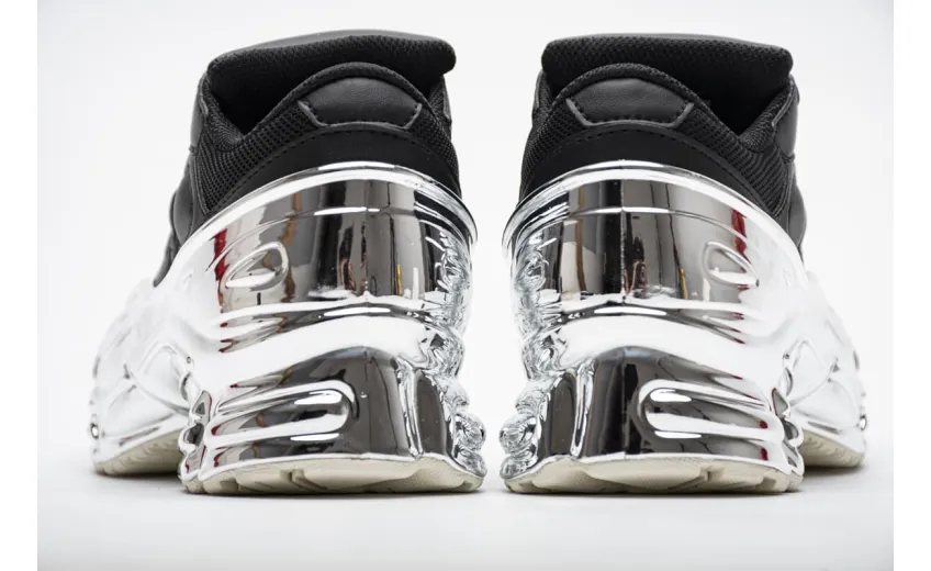Bstsneaker- Adidas Ozweego Raf Simons Core Black Silver Metallic EE7944  