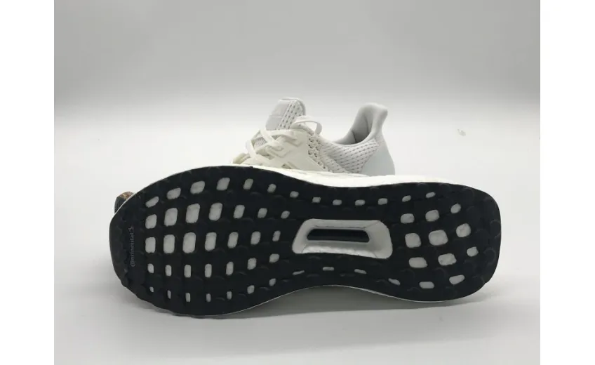 Bstsneaker- Adidas Ultra Boost 1.0 Multi-Color Toe White BB7800 