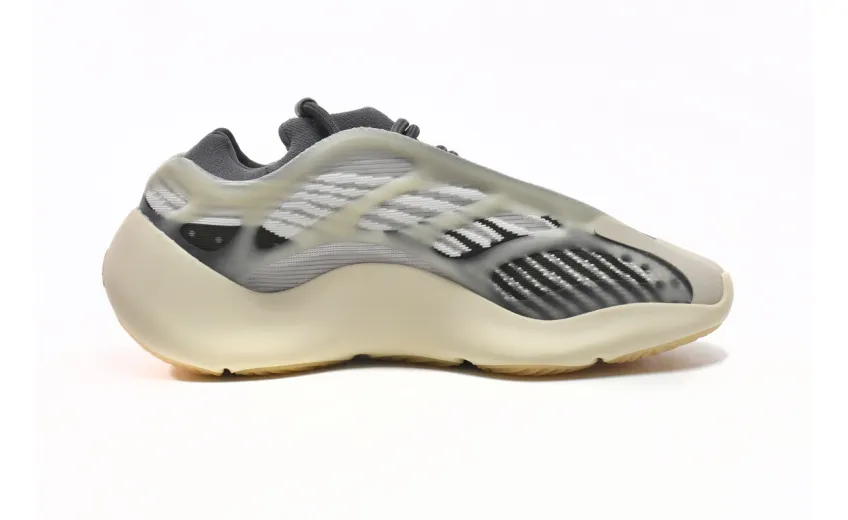 Bstsneaker- Adidas Yeezy 700 V3 Fade Salt ID1674 