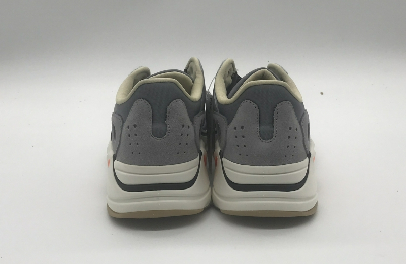 Bstsneaker- Adidas Yeezy Boost 700 Magnet FV9922  