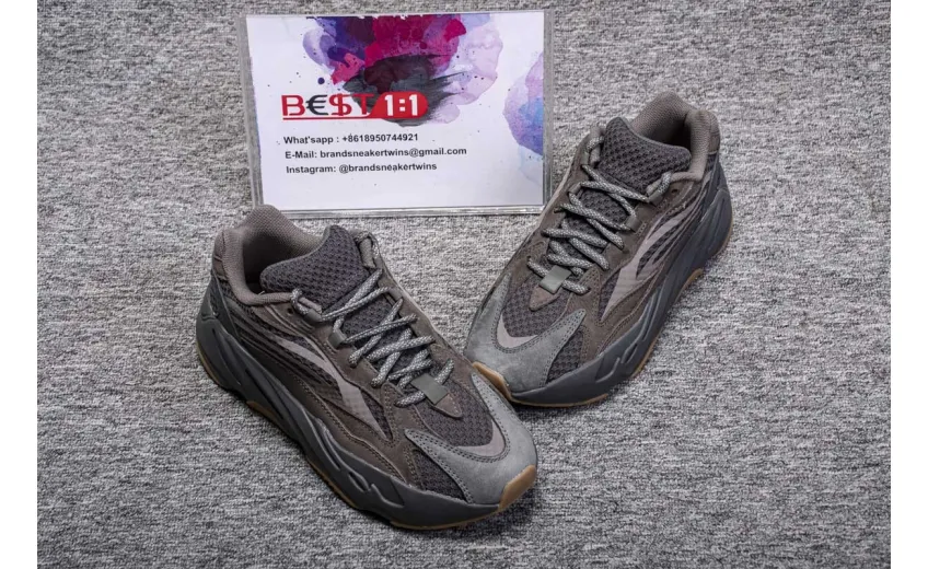  Adidas Yeezy Boost 700 V2 Geode EG6860 