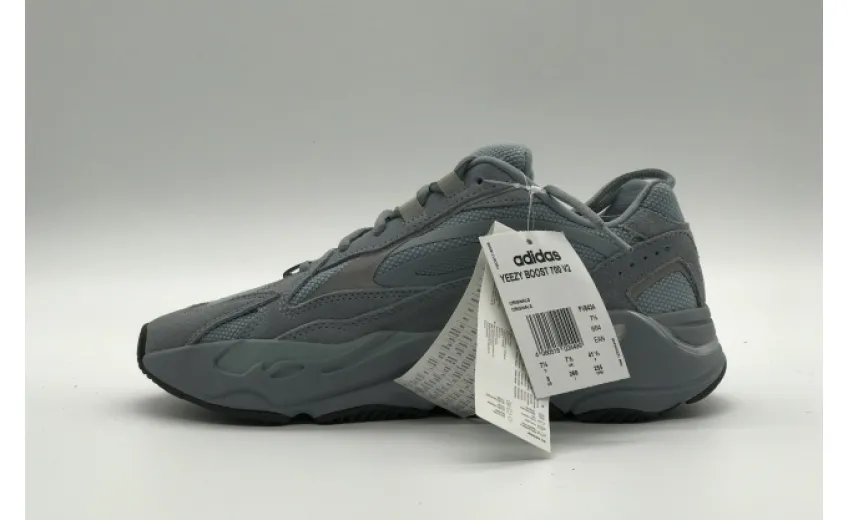 Bstsneaker- Adidas Yeezy Boost 700 V2 Hospital Blue FV8424 