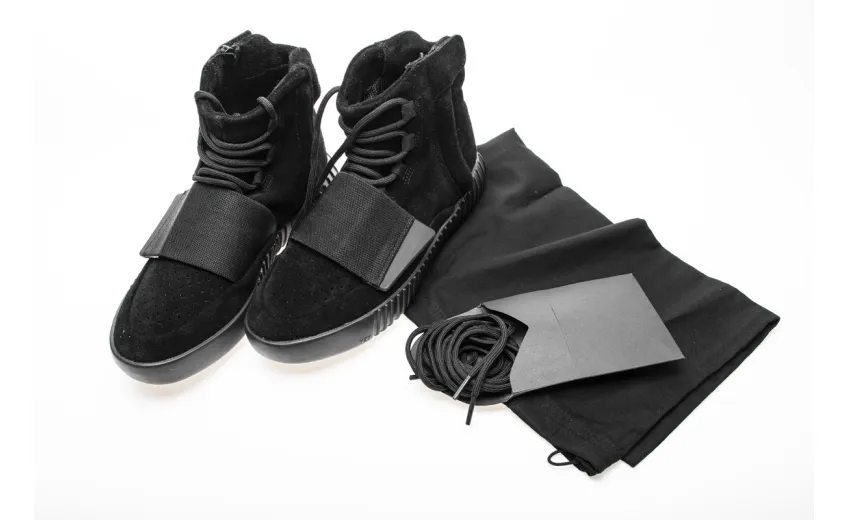 Bstsneaker- Adidas Yeezy Boost 750 Triple Black BB1839 