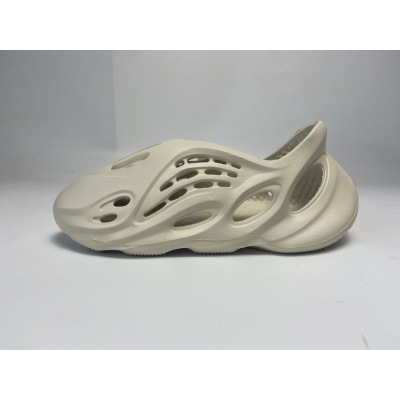 Top Quality Adidas Yeezy Foam RNNR Sand FY4567 (UA Batch)