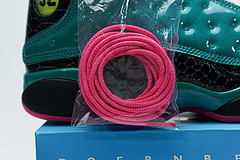 Bstsneaker- Air Jordan 13 Retro Doernbecher 836405-305  