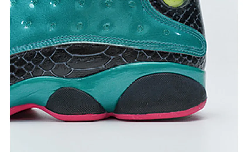Bstsneaker- Air Jordan 13 Retro Doernbecher 836405-305  