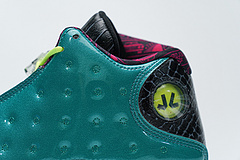 Bstsneaker- Air Jordan 13 Retro Doernbecher 836405-305  