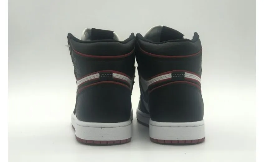 Bstsneaker- Air Jordan 1 Retro High Bloodline 555088-062 