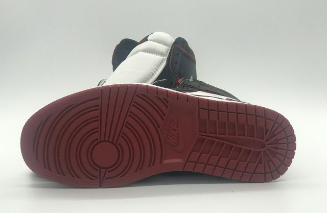 Bstsneaker- Air Jordan 1 Retro High Bloodline 555088-062 