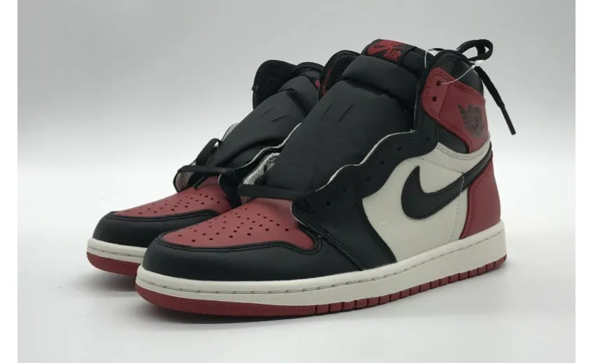 Bstsneaker- Air Jordan 1 Retro High Bred Toe 555088-610 
