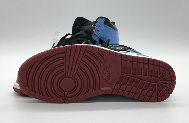 Bstsneaker- Air Jordan 1 Retro High Fearless UNC Chicago CK5666-100  