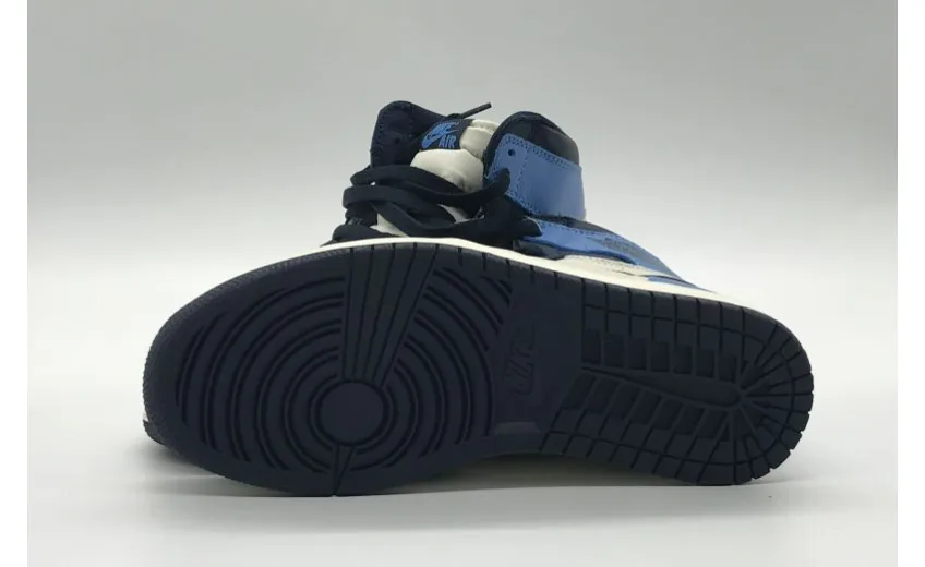 Bstsneaker- Air Jordan 1 Retro High Obsidian UNC 555088-140 