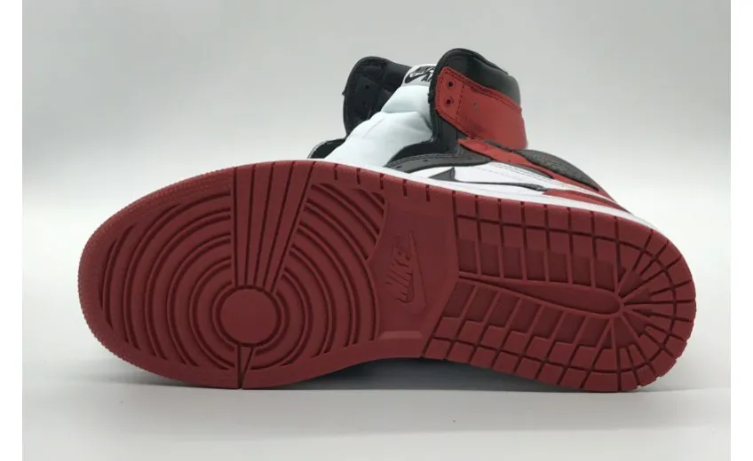 Bstsneaker- Air Jordan 1 Retro High Satin Black Toe (W) CD0461-016 