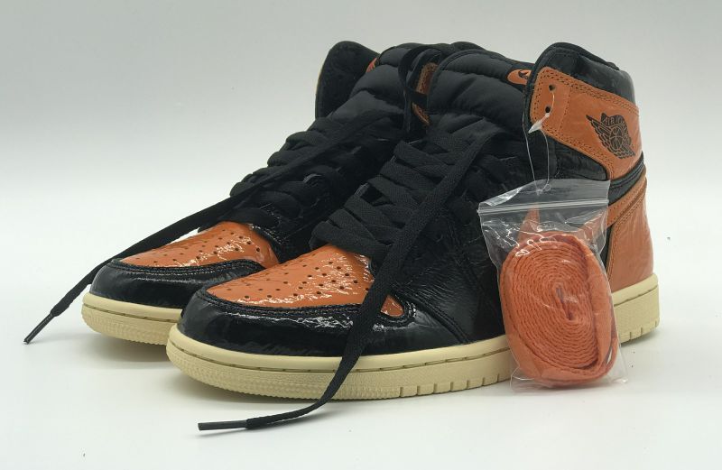 Bstsneaker- Air Jordan 1 Retro High Shattered Backboard 3.0 555088-028  