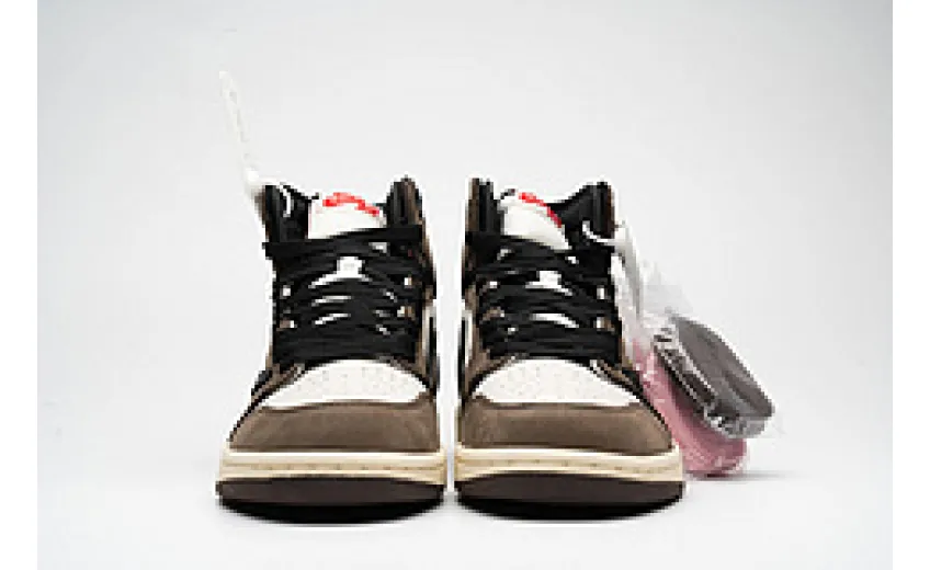 Bstsneaker- Air Jordan 1 Retro High Travis Scott CD4487-100 
