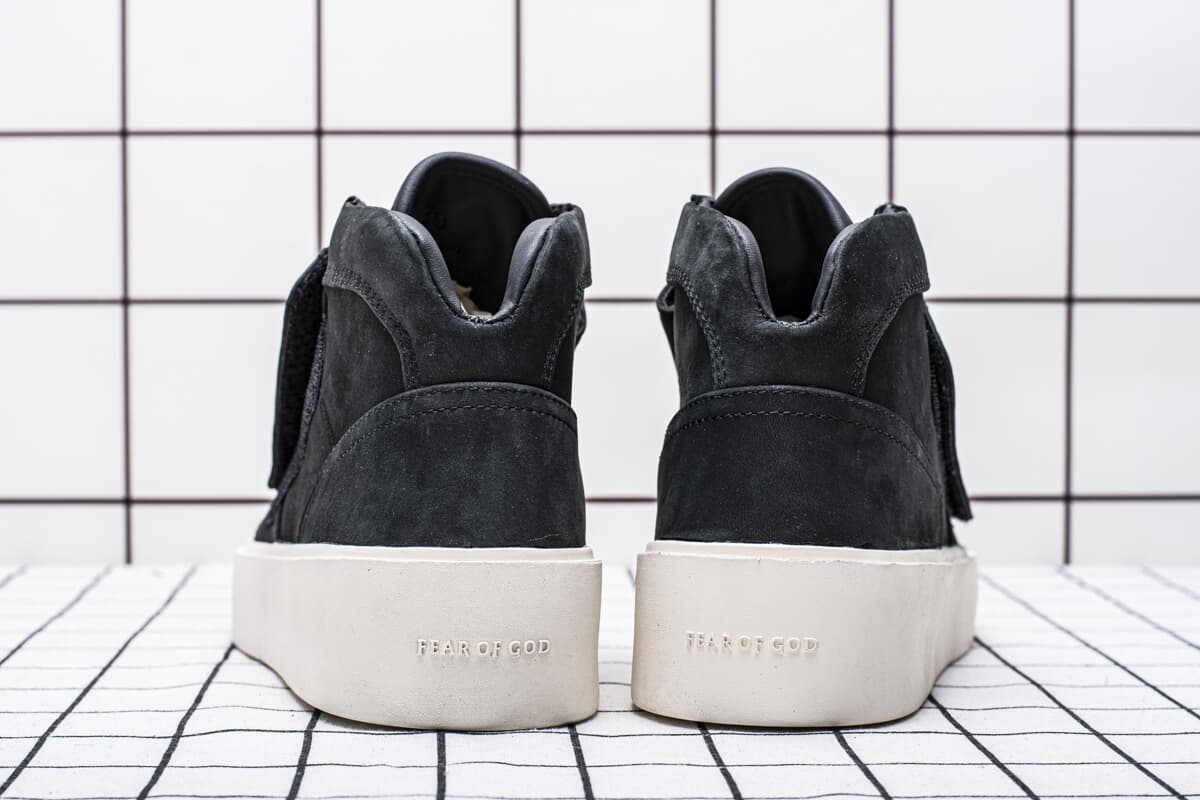 Bstsneaker- Fear of God Sixth Collection MID Skate Sneaker Black 