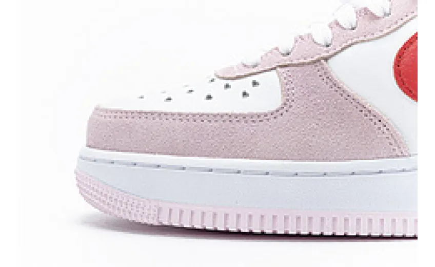 Bstsneaker- Nike Air Force 1 07 QS Valentine&#39;s Day Love Letter DD3384-600  