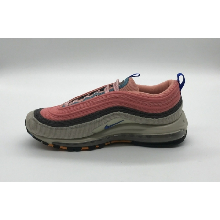 air jordan mid on feet