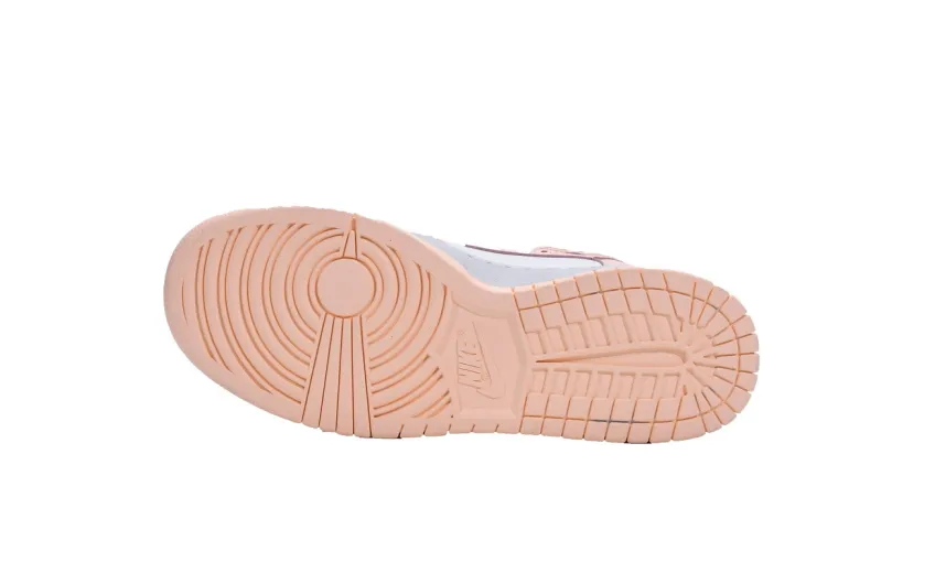 Bstsneaker- Nike Dunk High Sail Crimson Tint (W) DD1869-104 
