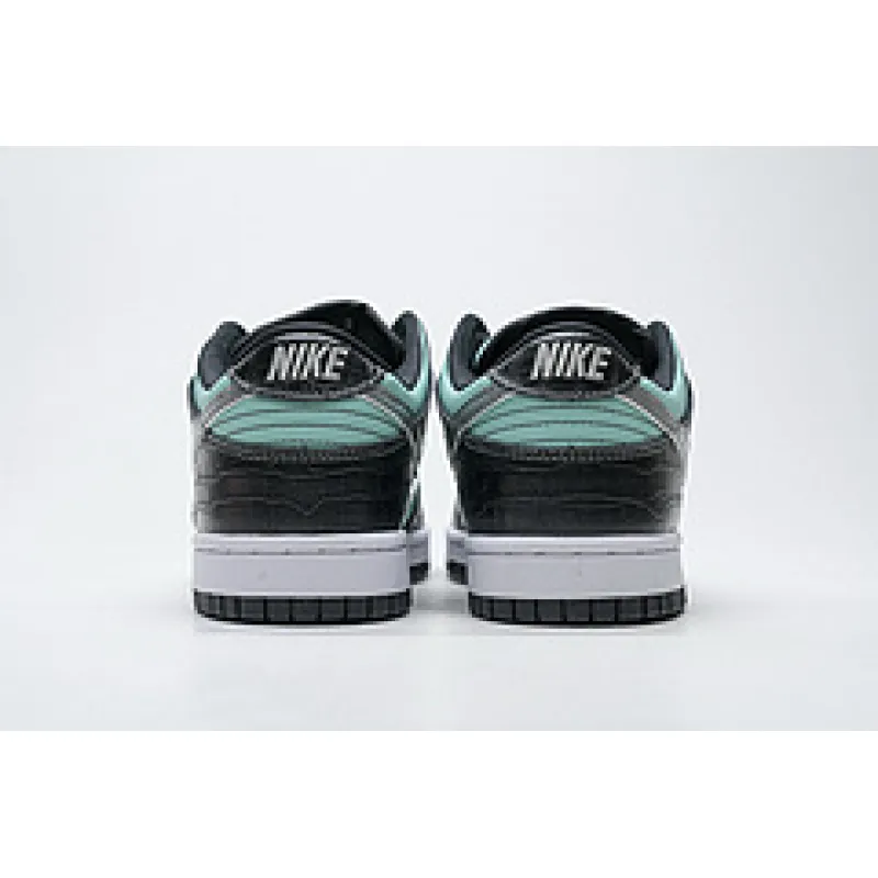  Nike Dunk SB Low Diamond Supply Co. Tiffany 304292-402 
