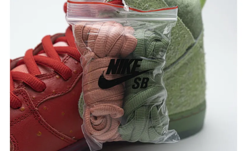 Bstsneaker- Nike SB Dunk High Strawberry Cough CW7093-600 