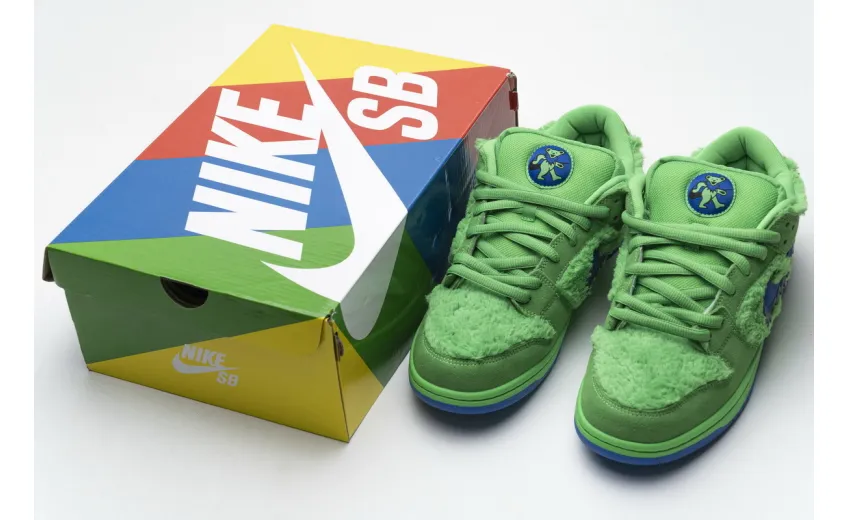 Bstsneaker- Nike SB Dunk Low Grateful Dead Bears Green CJ5378-300 